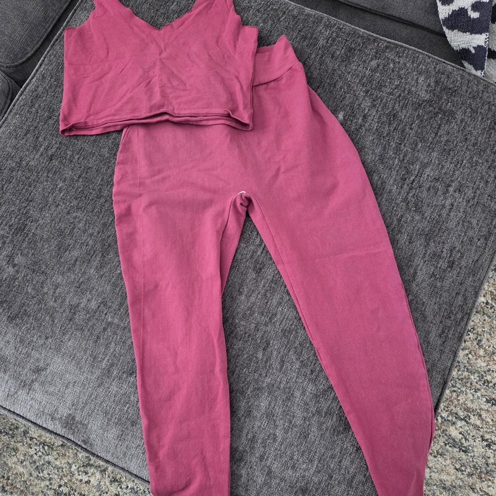 Of Earth & Salt Currant L Camisole  And XL Leggings Set